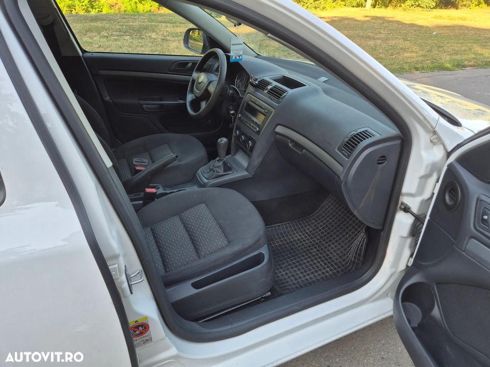 Skoda Octavia 1.6 TDI Ambiente - 9