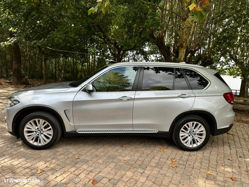 BMW X5 25 d sDrive Comfort 7L - 3