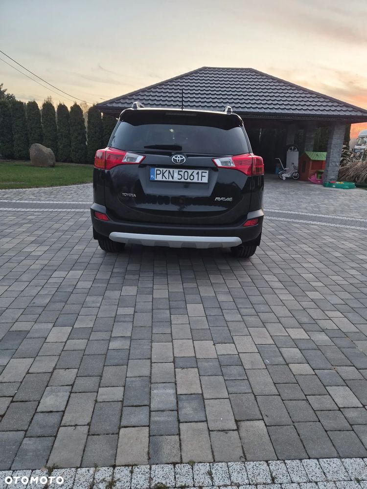 Toyota RAV4 - 4
