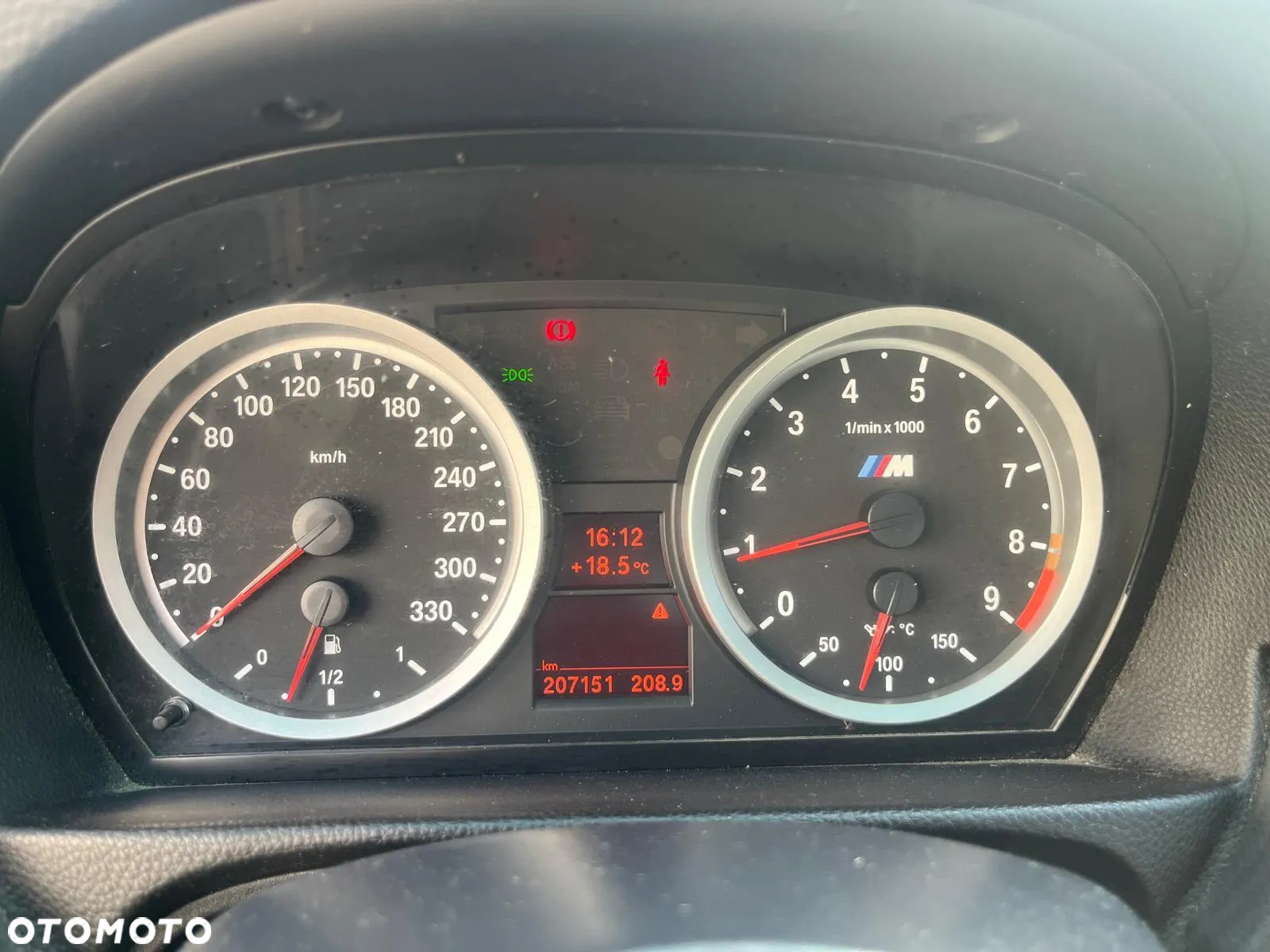 BMW M3 Standard - 2