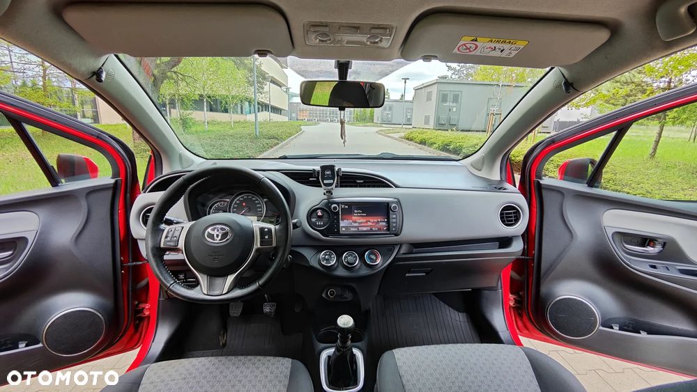 Toyota Yaris - 12