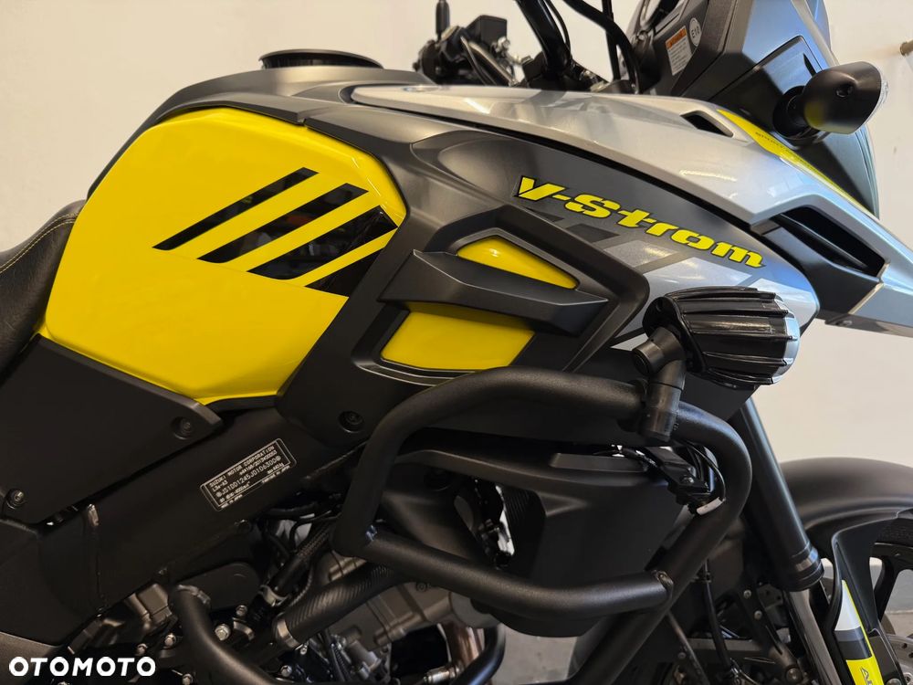 Suzuki V-STROM - 31