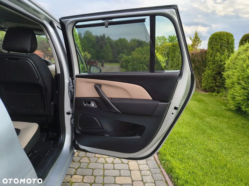 Citroën C4 Grand Picasso e-HDi 115 Exclusive - 16