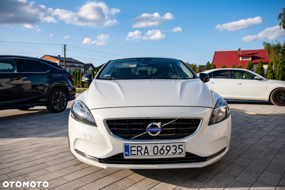 Volvo V40 D2 Momentum - 4