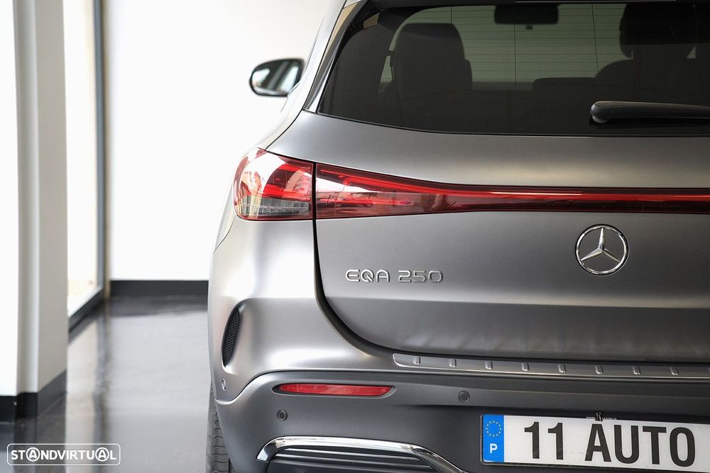Mercedes-Benz EQA 250 AMG Line - 10
