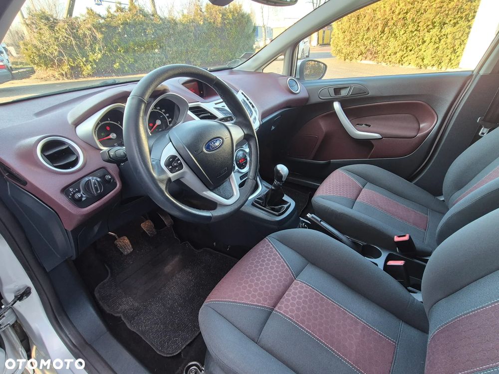 Ford Fiesta 1.4 Titanium - 28