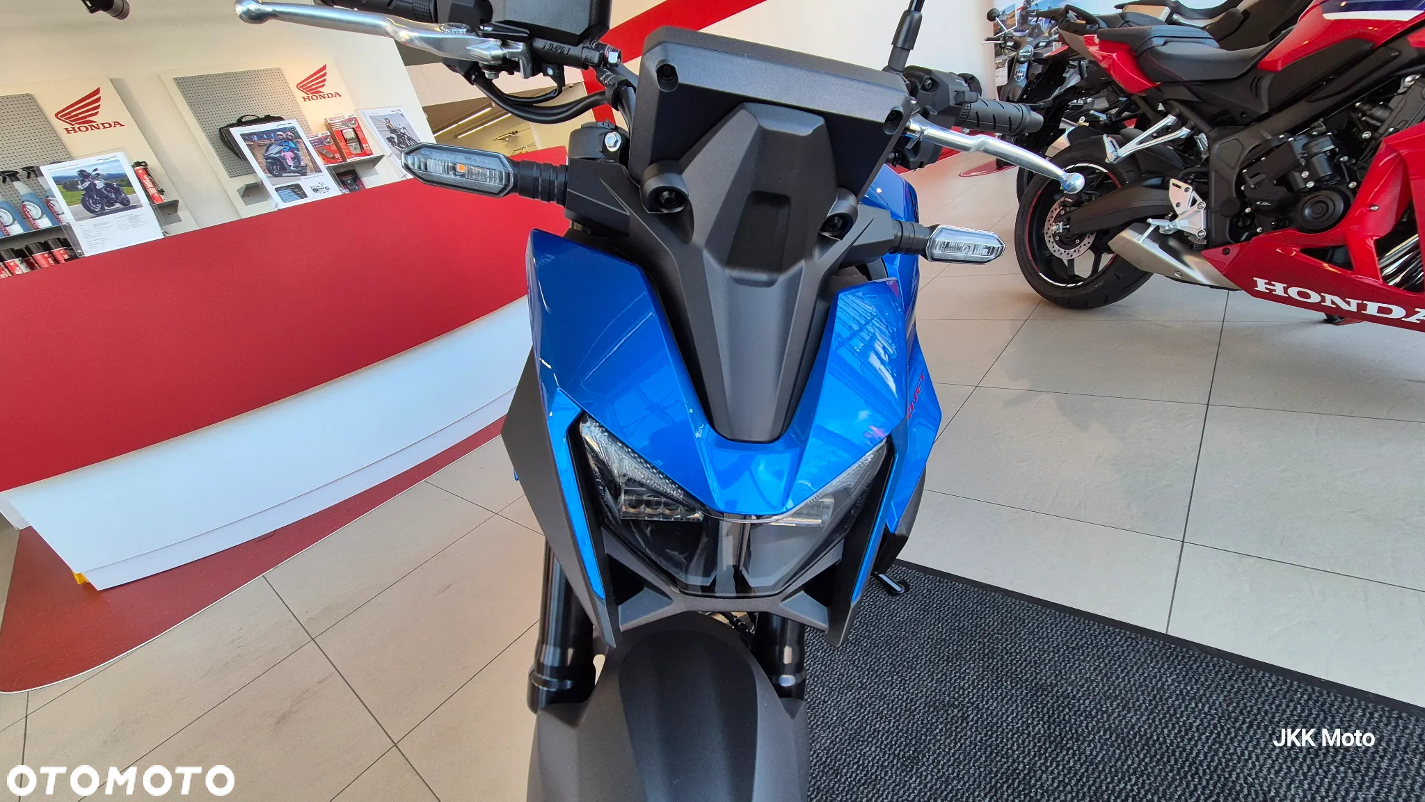 Honda CB - 8