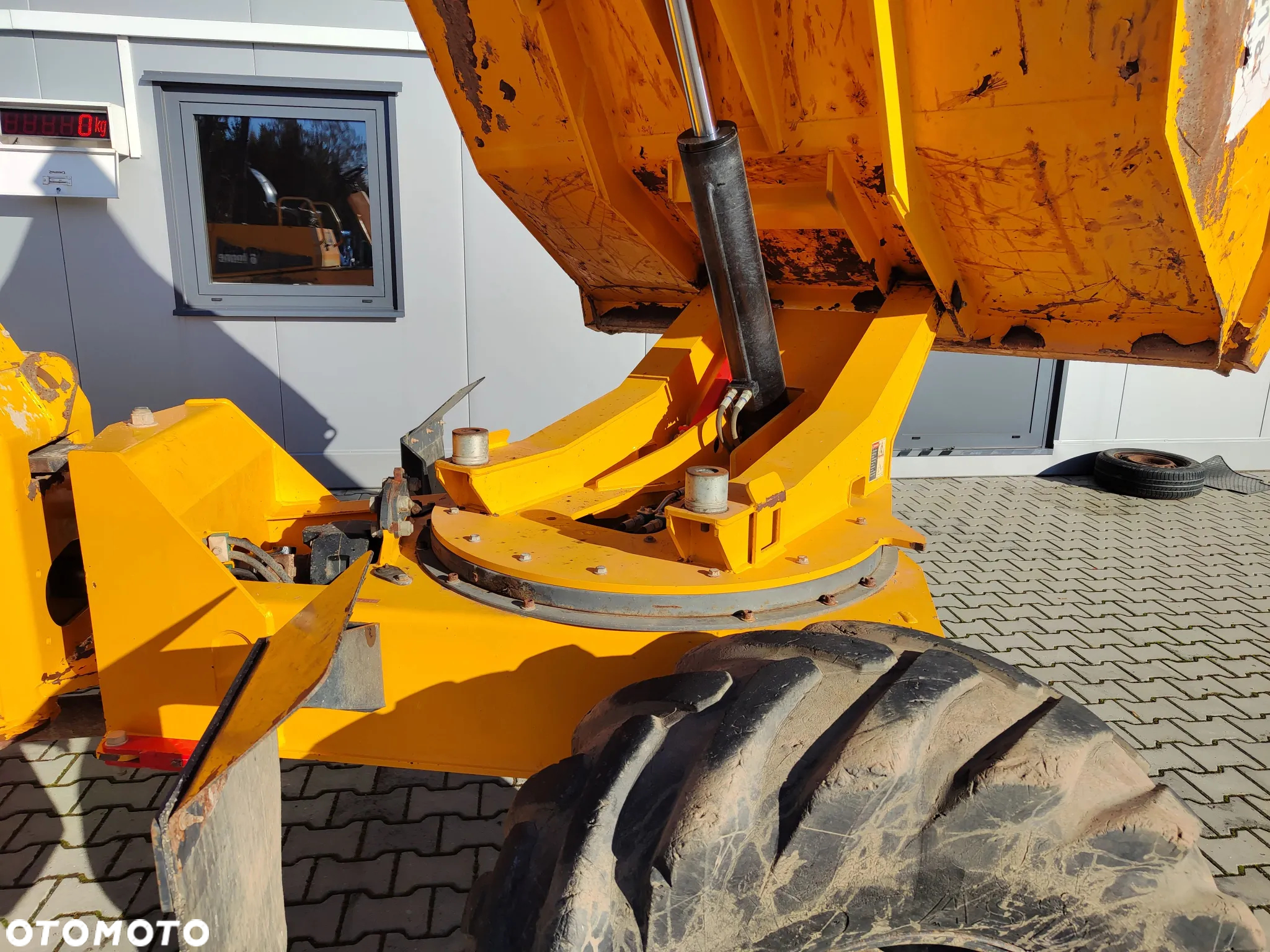 Thwaites Wozidło budowlane Mach 2066 6t wysyp obrotowy Terex Ausa - 11