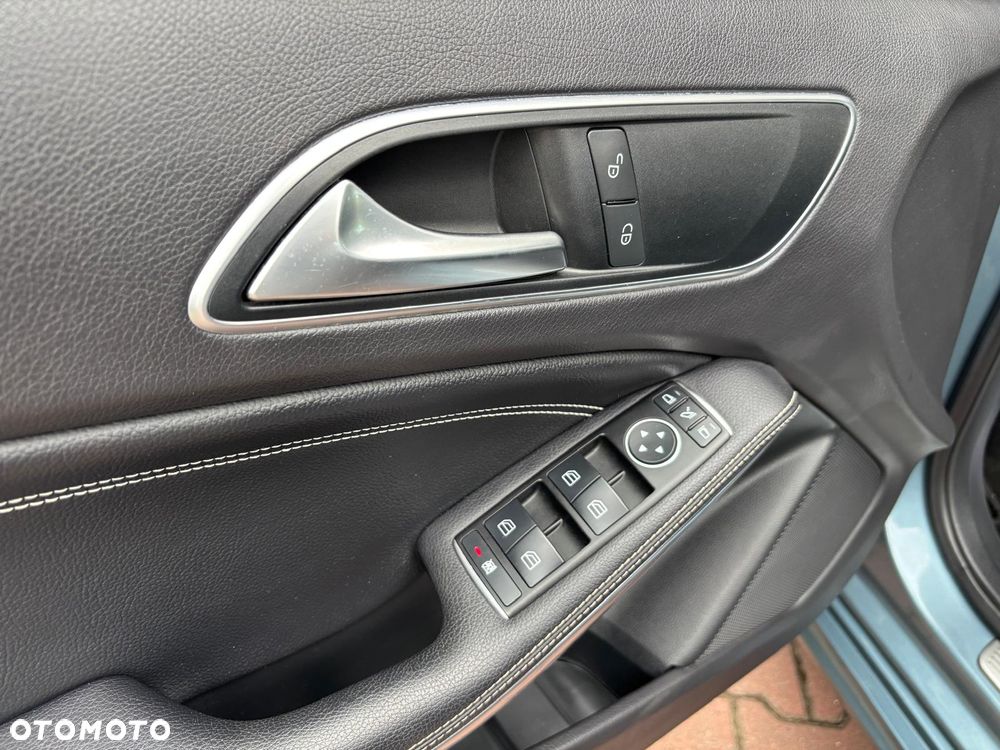 Mercedes-Benz Klasa A 200 (BlueEFFICIENCY) Urban - 25