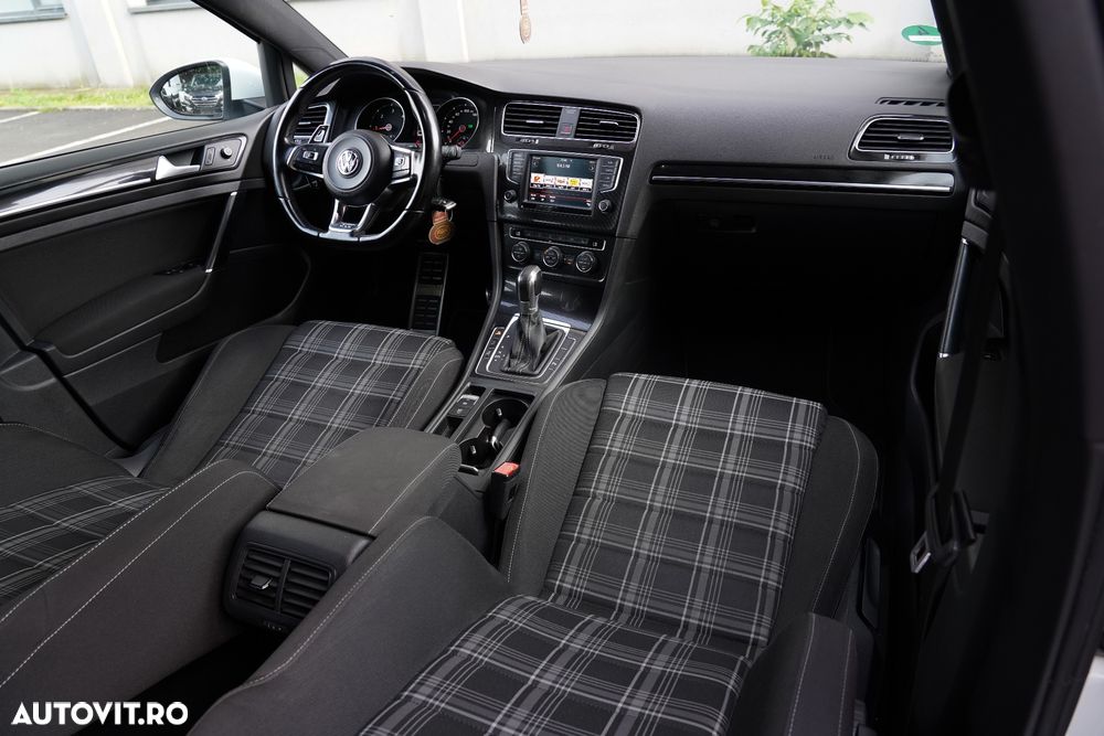 Volkswagen Golf GTD 2.0 TDI SCR DSG - 13