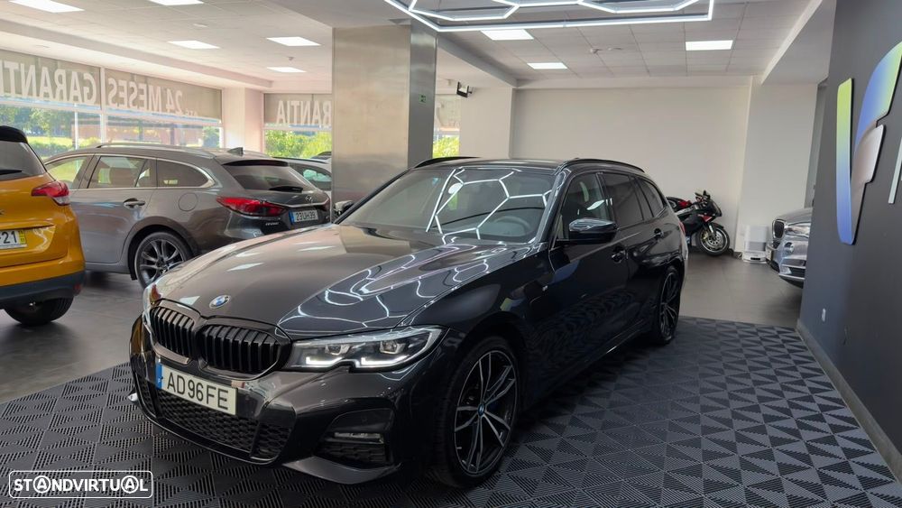 BMW 330 e Pack Desportivo M Pro Auto - 11