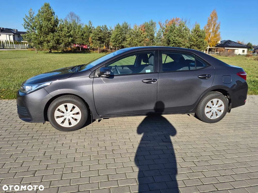 Toyota Corolla 1.6 Classic Plus - 2