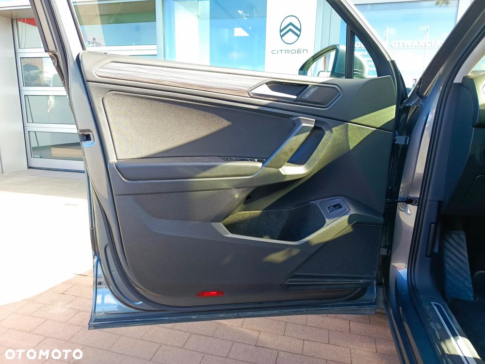 Volkswagen Tiguan 2.0 TDI SCR 4Mot Elegance DSG - 11