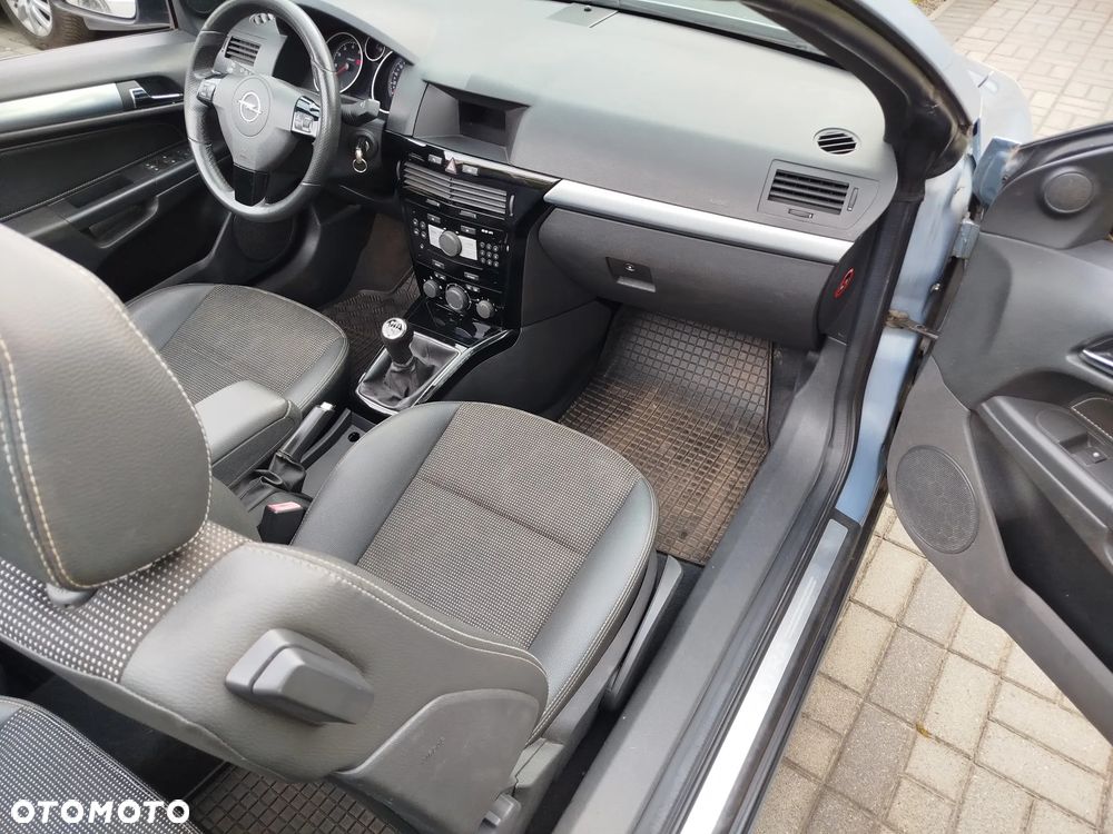 Opel Astra 1.8 Cosmo - 22