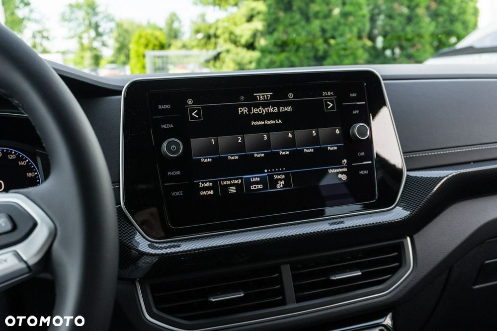Volkswagen T-Cross - 32
