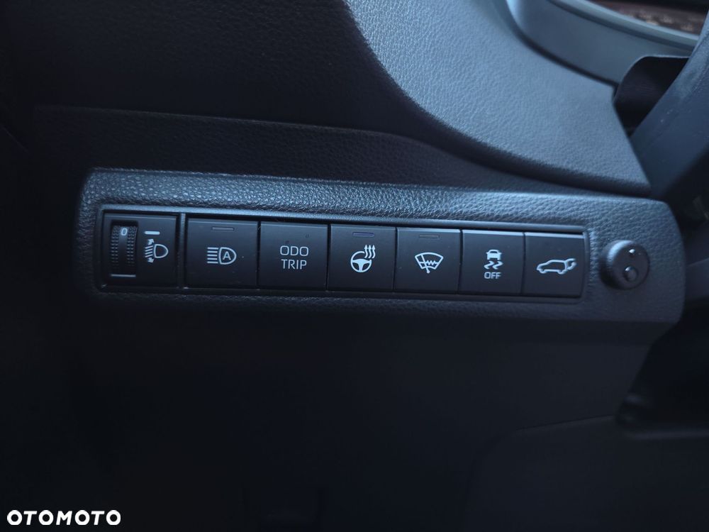 Toyota Corolla - 28