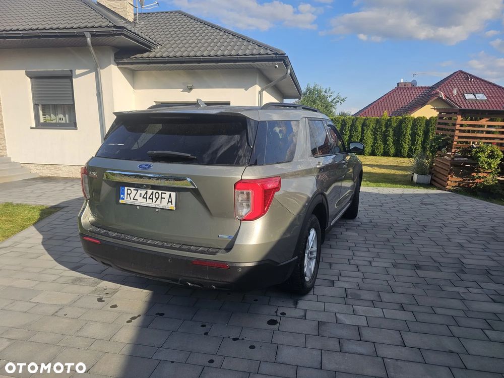 Ford Explorer - 18