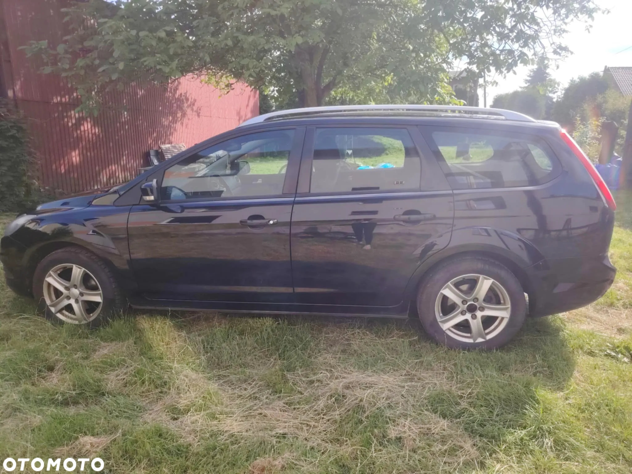 Ford Focus 1.8 FF Ghia - 17