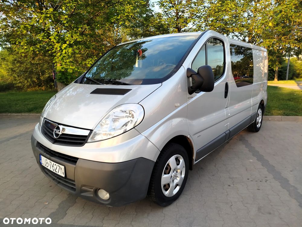 Opel Vivaro - 1