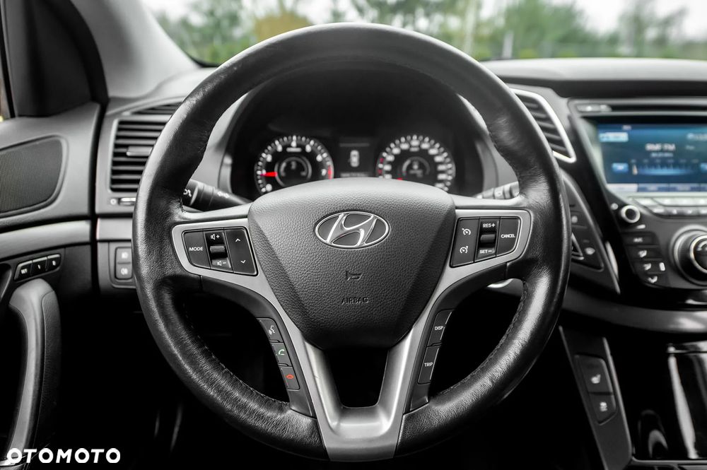 Hyundai i40 2.0 Premium - 21