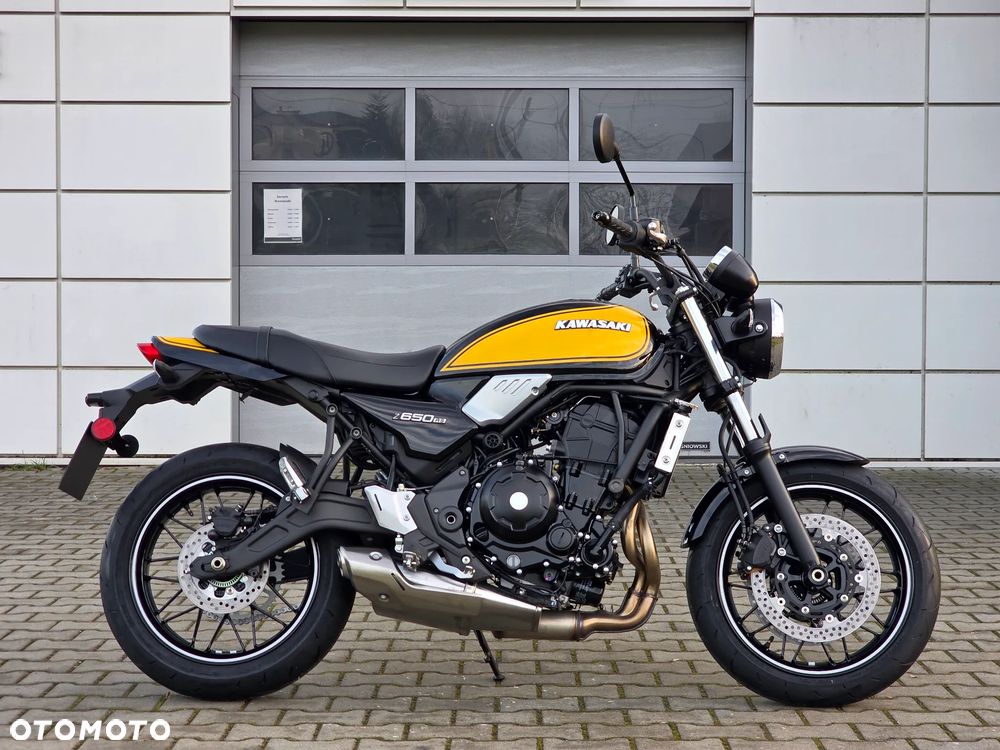 Kawasaki Z 650 RS - 2