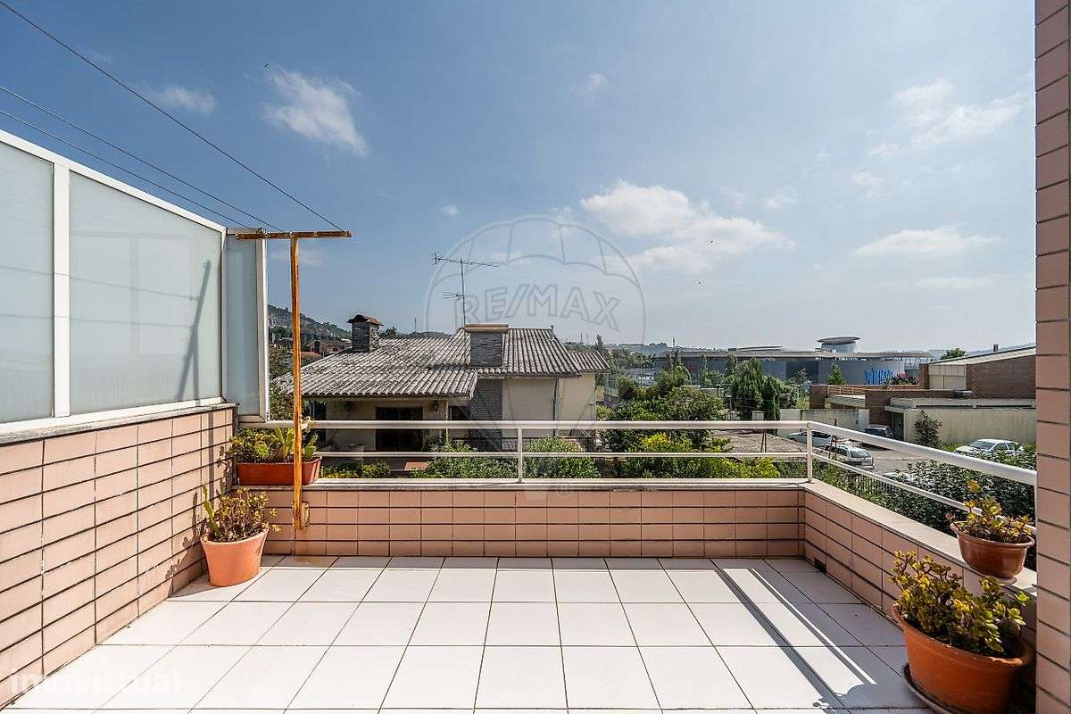 Apartamento T3 para arrendamento - Grande imagem: 2/29