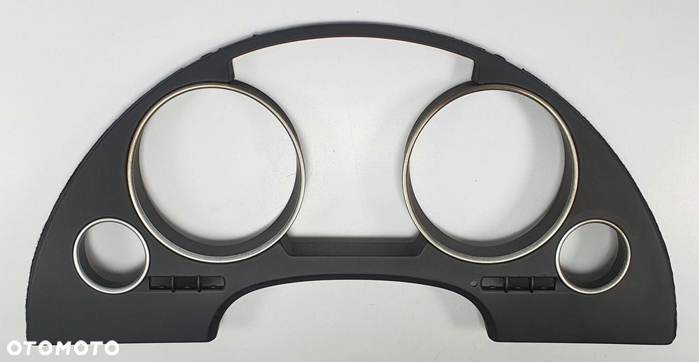 OSŁONA RAMKA OBUDOWA LICZNIKA AUDI A4 B7 - 1