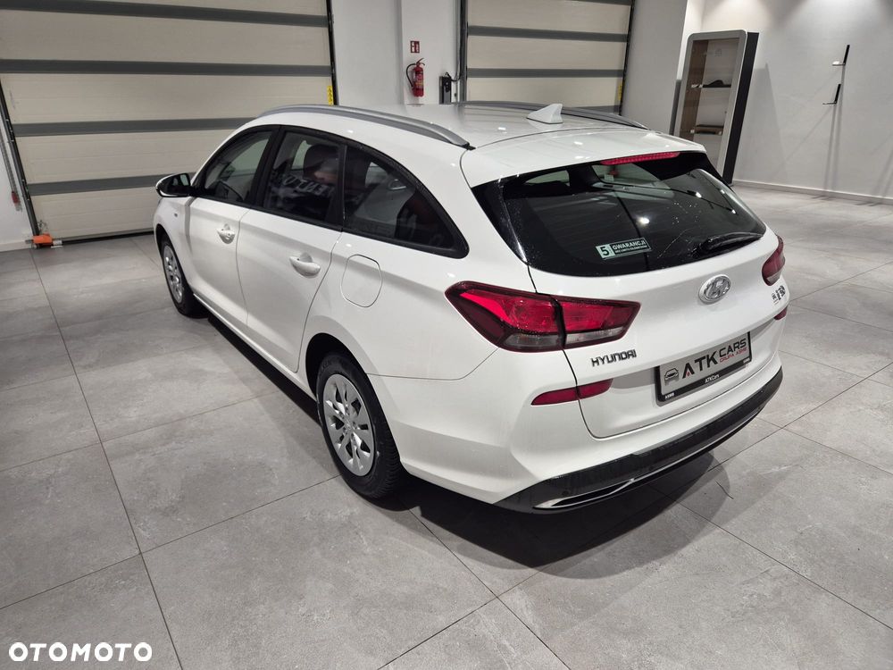 Hyundai i30 1.5 T-GDI 48V Modern - 8