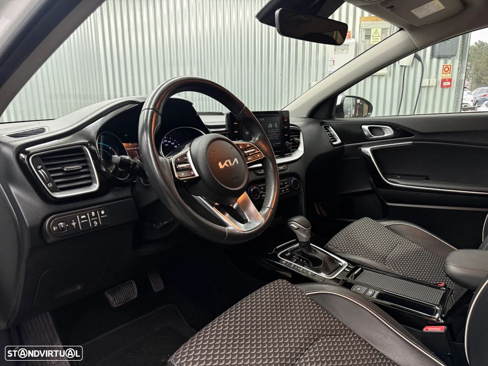 Kia XCeed 1.6 GDi PHEV Drive - 16