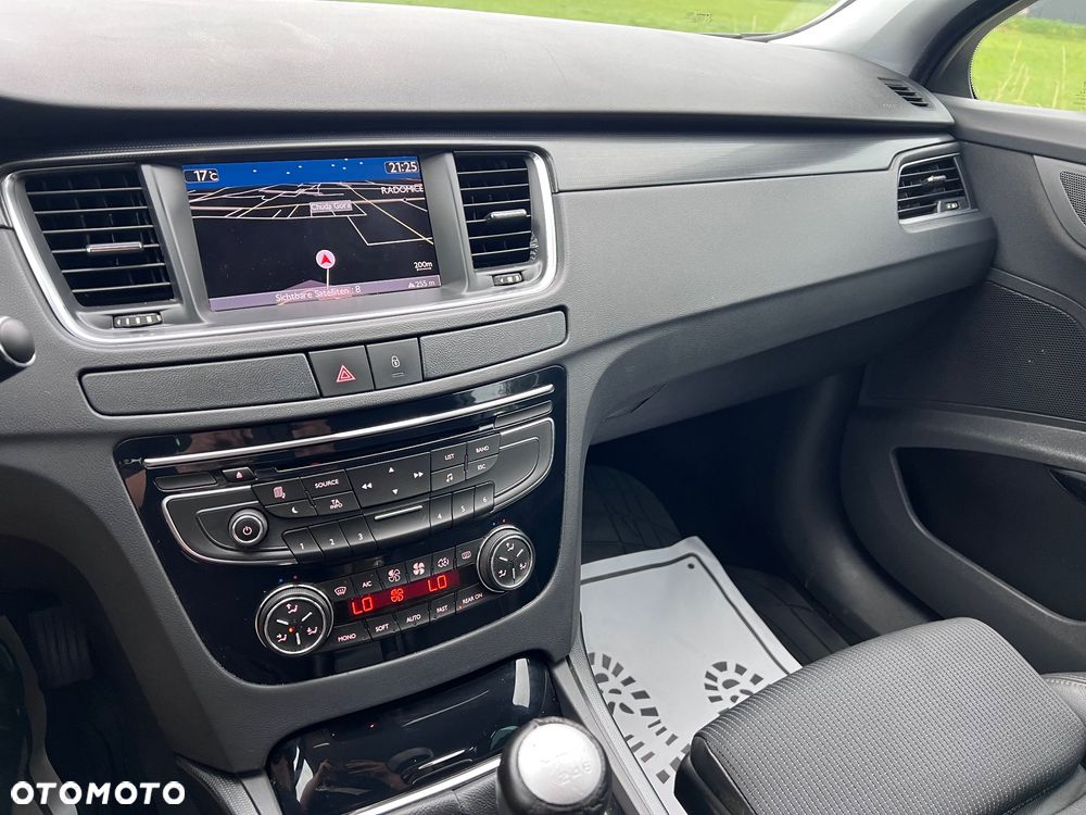 Peugeot 508 HDi 160 Allure - 32