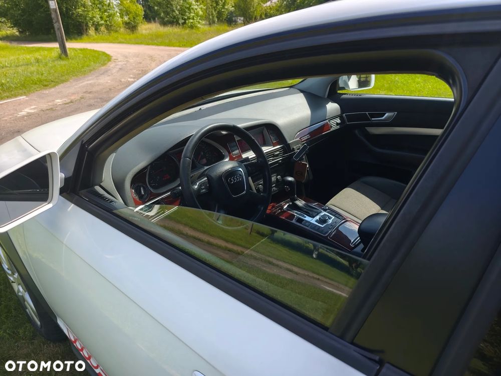 Audi A6 Allroad - 16