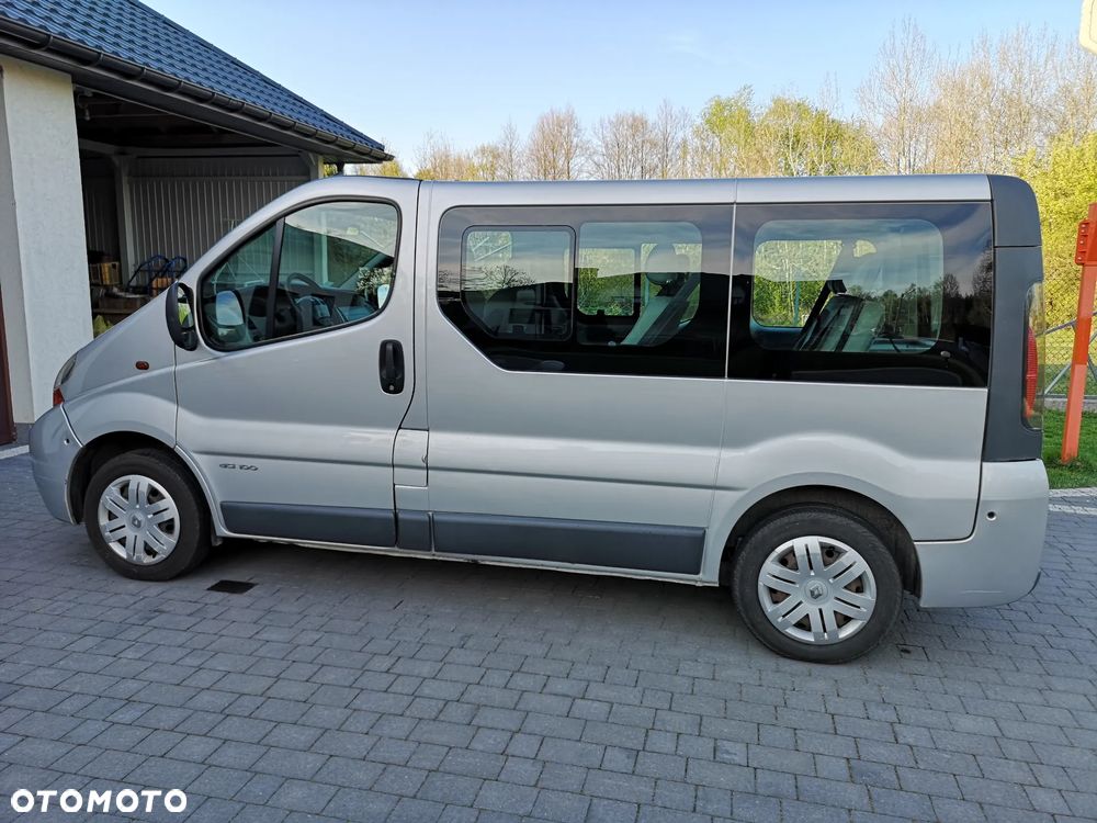 Renault Trafic - 1