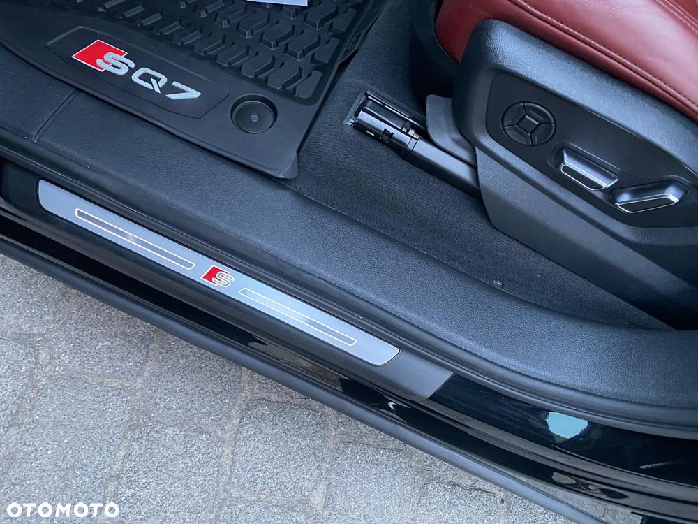Audi SQ7 - 22