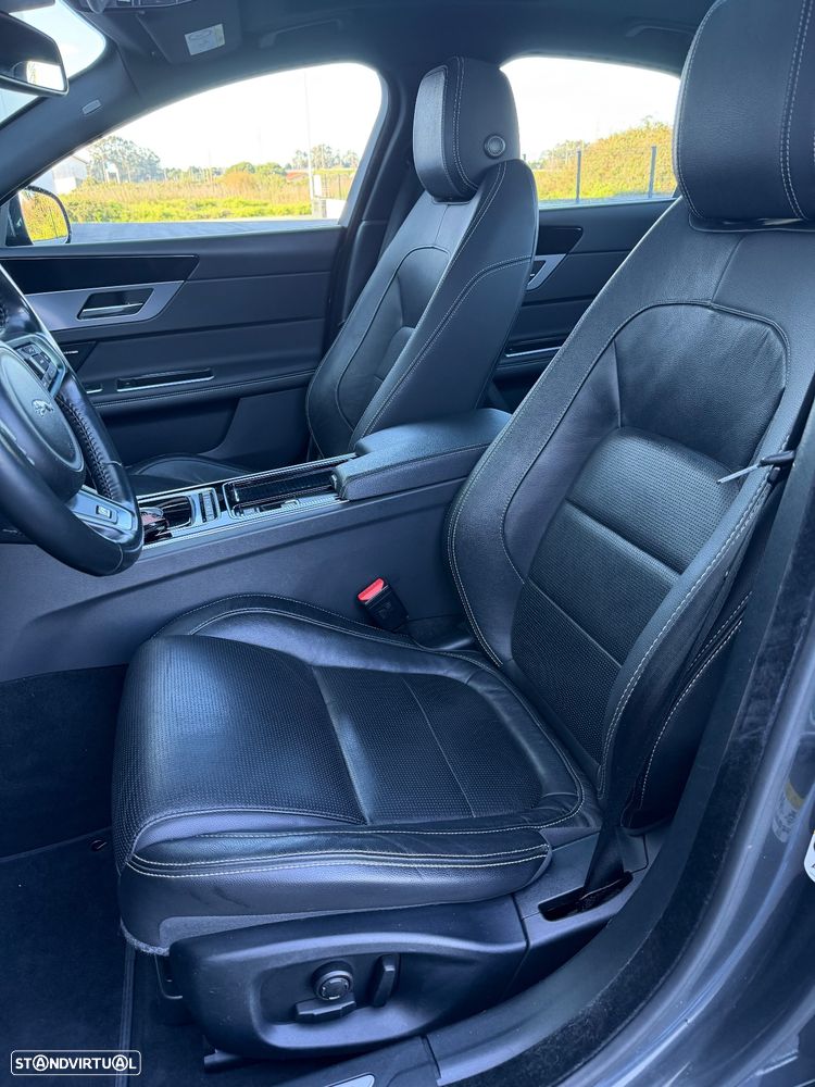 Jaguar XF 3.0 TDV6 R-Sport - 28