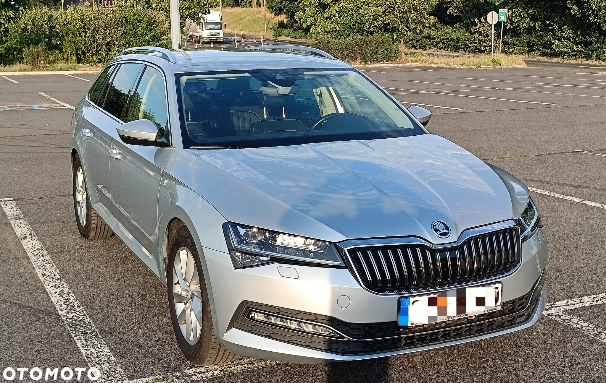 Skoda Superb Combi 2.0 TDI DSG Premium Edition - 5