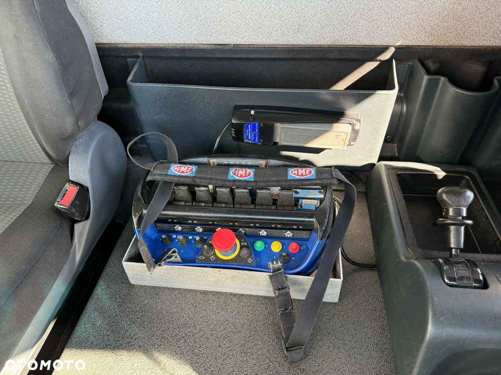 MAN TGM TGL TGS 18.250 // wywrotka // skrzynia // HDS HMF z pilotem // 4x2 // budowlanka // kiper wywrot żuraw dzwig kran crane - 40