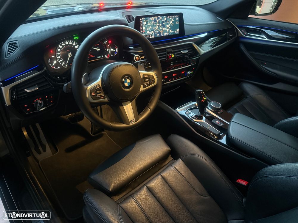 BMW 520 d Pack Desportivo M Auto - 21