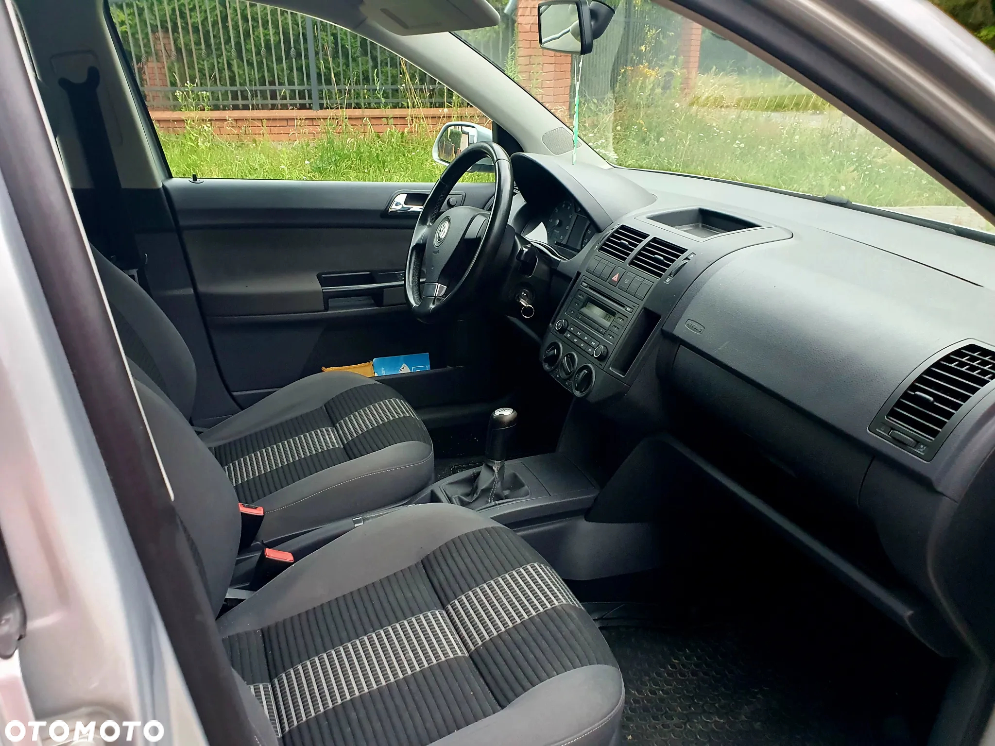 Volkswagen Polo 1.4 16V Comfortline - 5