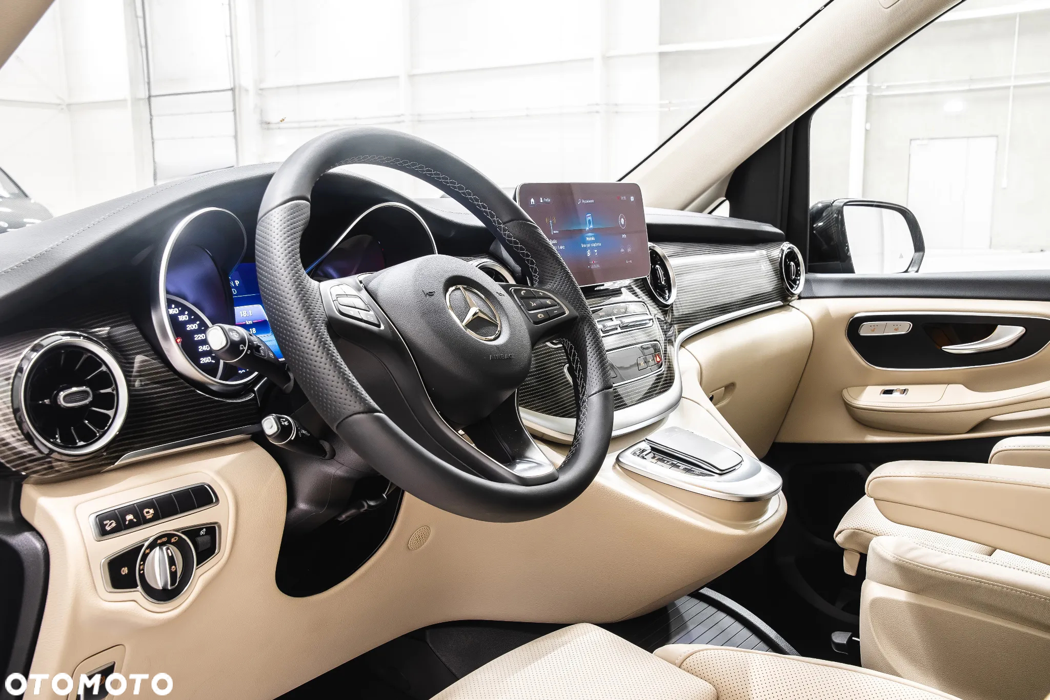 Mercedes-Benz Klasa V 300 d 4-Matic Avantgarde 9G-Tronic (d³ugi) - 11
