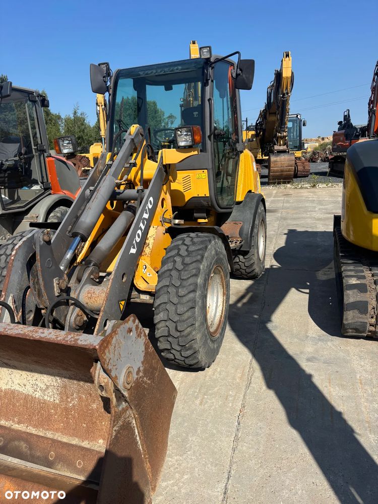 JCB 407 T4 - 18