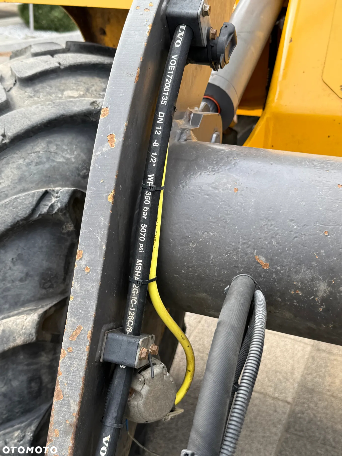 Volvo L30G - 14