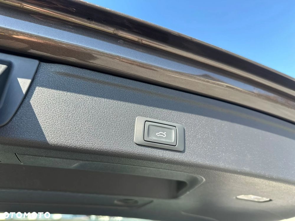 Audi A4 Avant 2.0 TDI Quattro Sport S tronic - 17