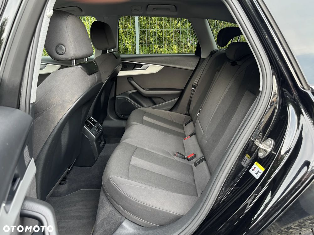 Audi A4 Avant 40 TFSI mHEV S tronic - 26