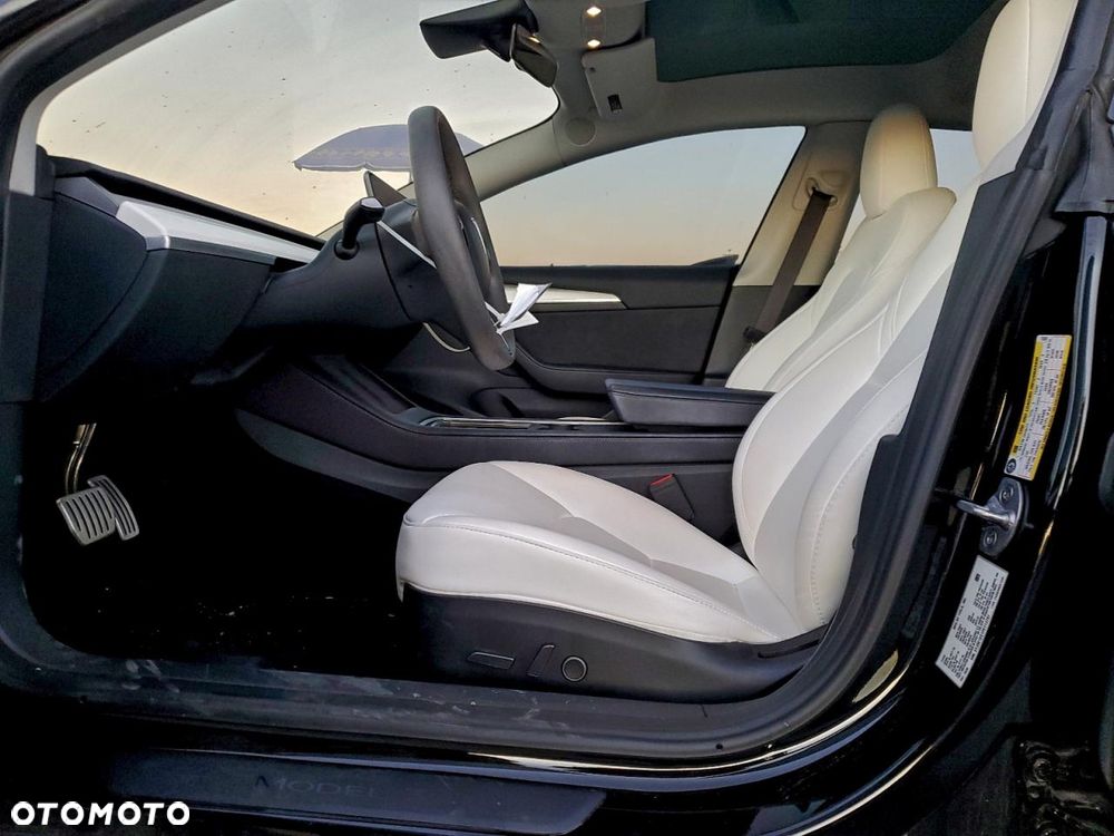 Tesla Model 3 Langstreckenbatterie Allradantrieb Dual Motor - 7