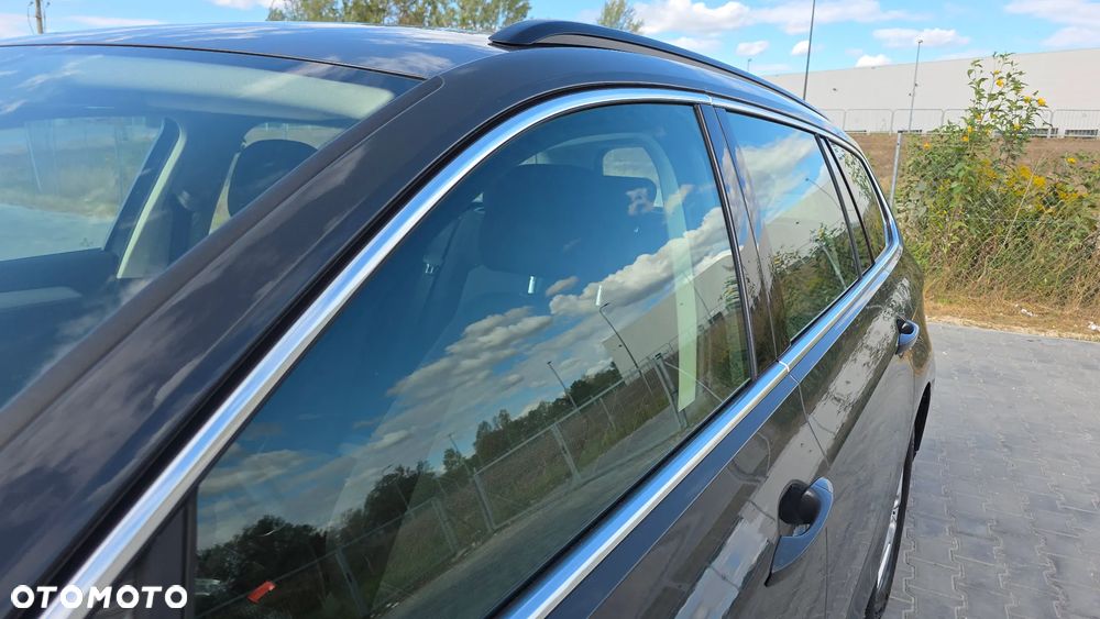 Volkswagen Passat 2.0 TDI SCR Comfortline DSG - 9