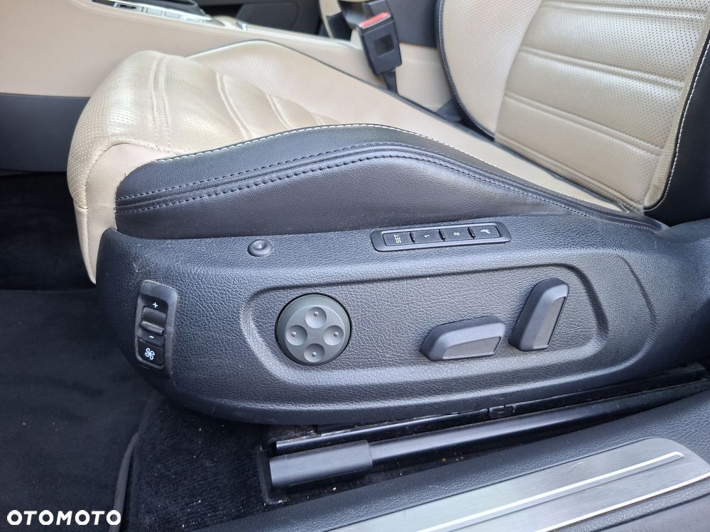 Volkswagen CC 2.0 TDI DPF BMT DSG - 24