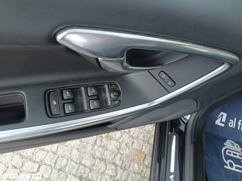 Volvo V60 - 22