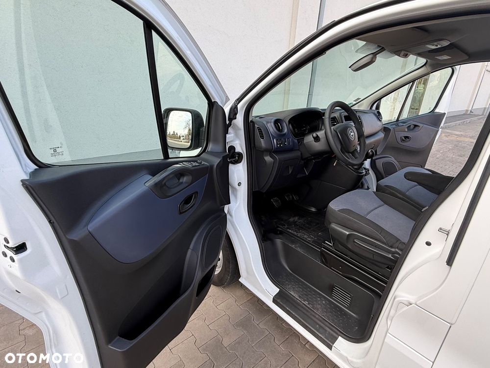 Opel Vivaro Trafic Primastar - 11