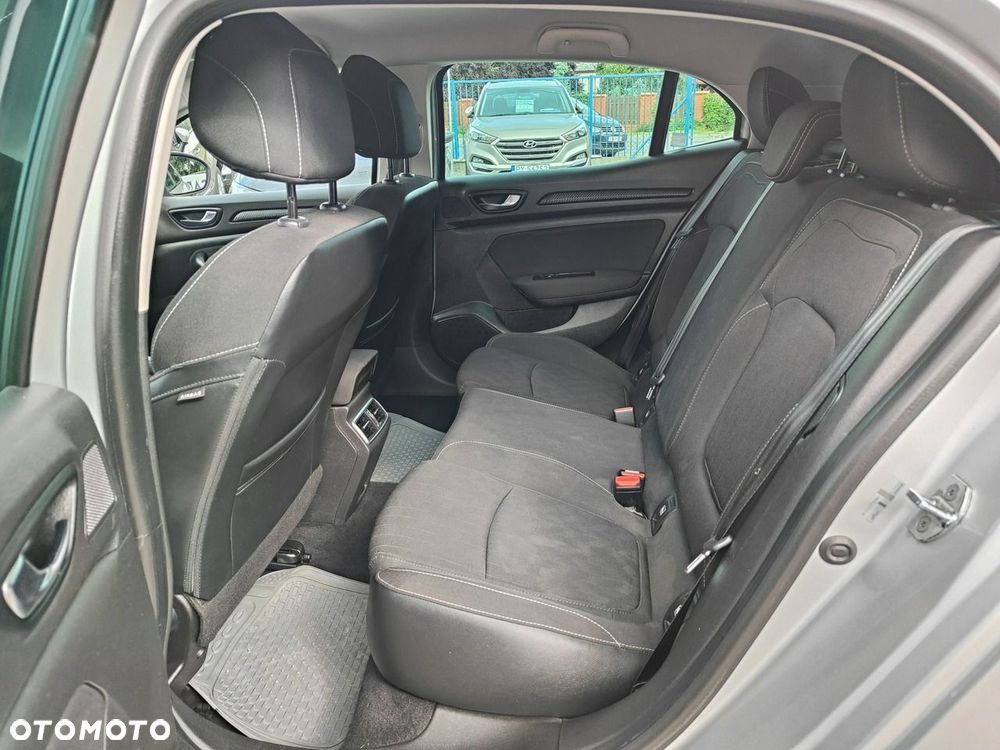 Renault Megane ENERGY TCe 130 LIMITED - 27