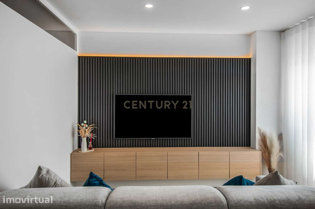 APARTAMENTO COM 1 QUARTO E LUGAR DE ESTACIONAMENTO - Grande imagem: 3/17